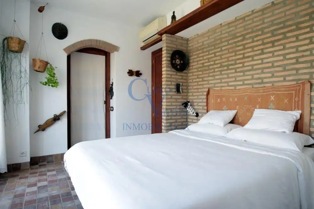 Bedroom of Houses for sale in Dos Hermanas  with Air Conditioner, Heating and Private garden