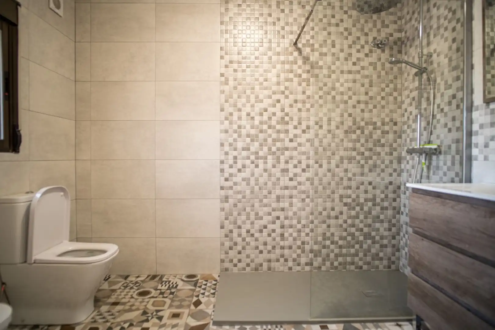 Baño de Finca rústica en venta en El Pinós / Pinoso con Piscina y Internet