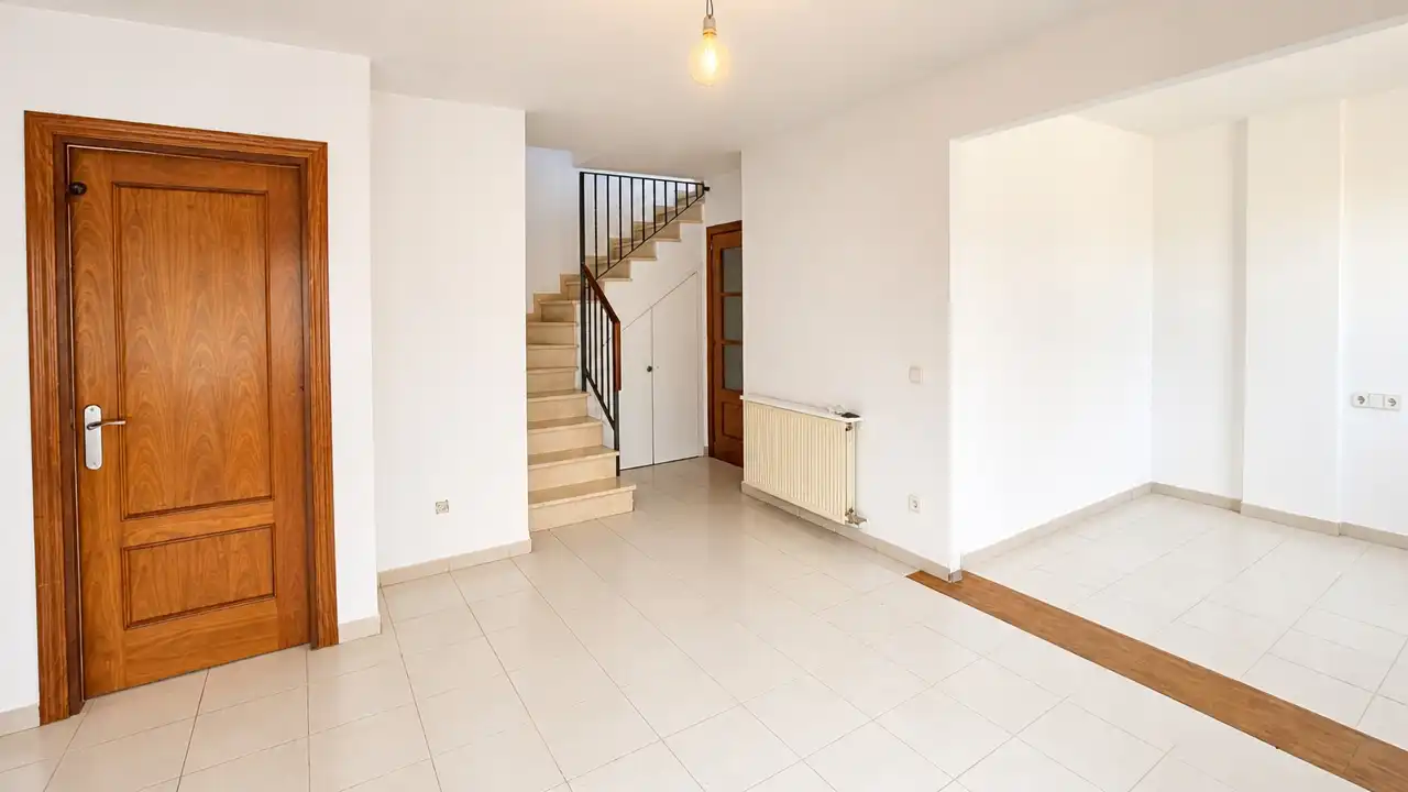 Attic for sale in Figueres  with Heating, Terrace and Balcony