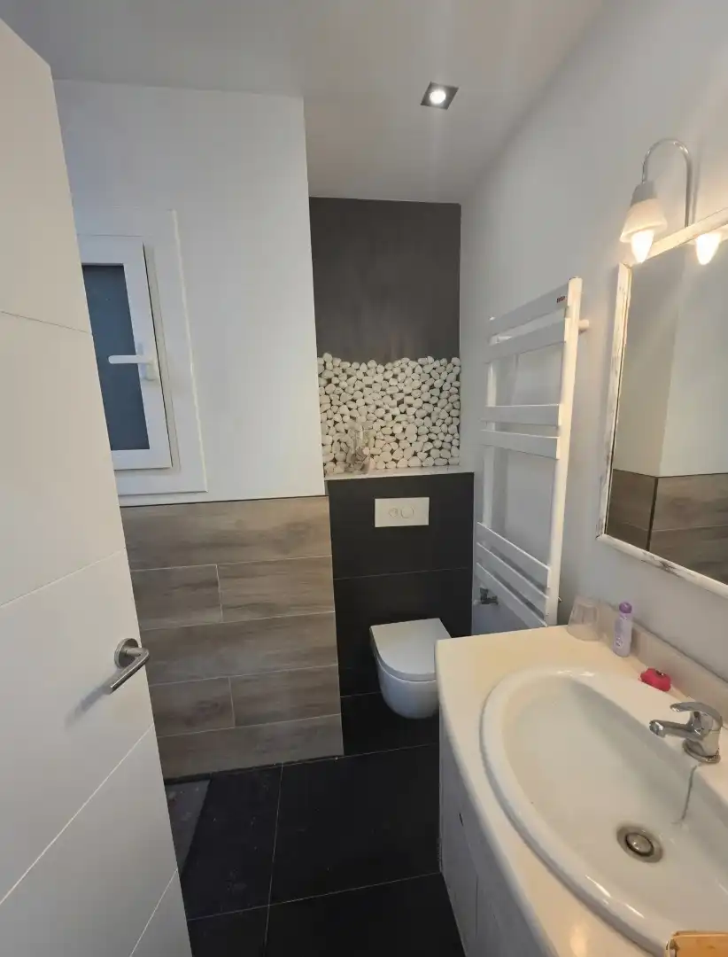 Baño de Piso en venta en Torelló con Calefacción