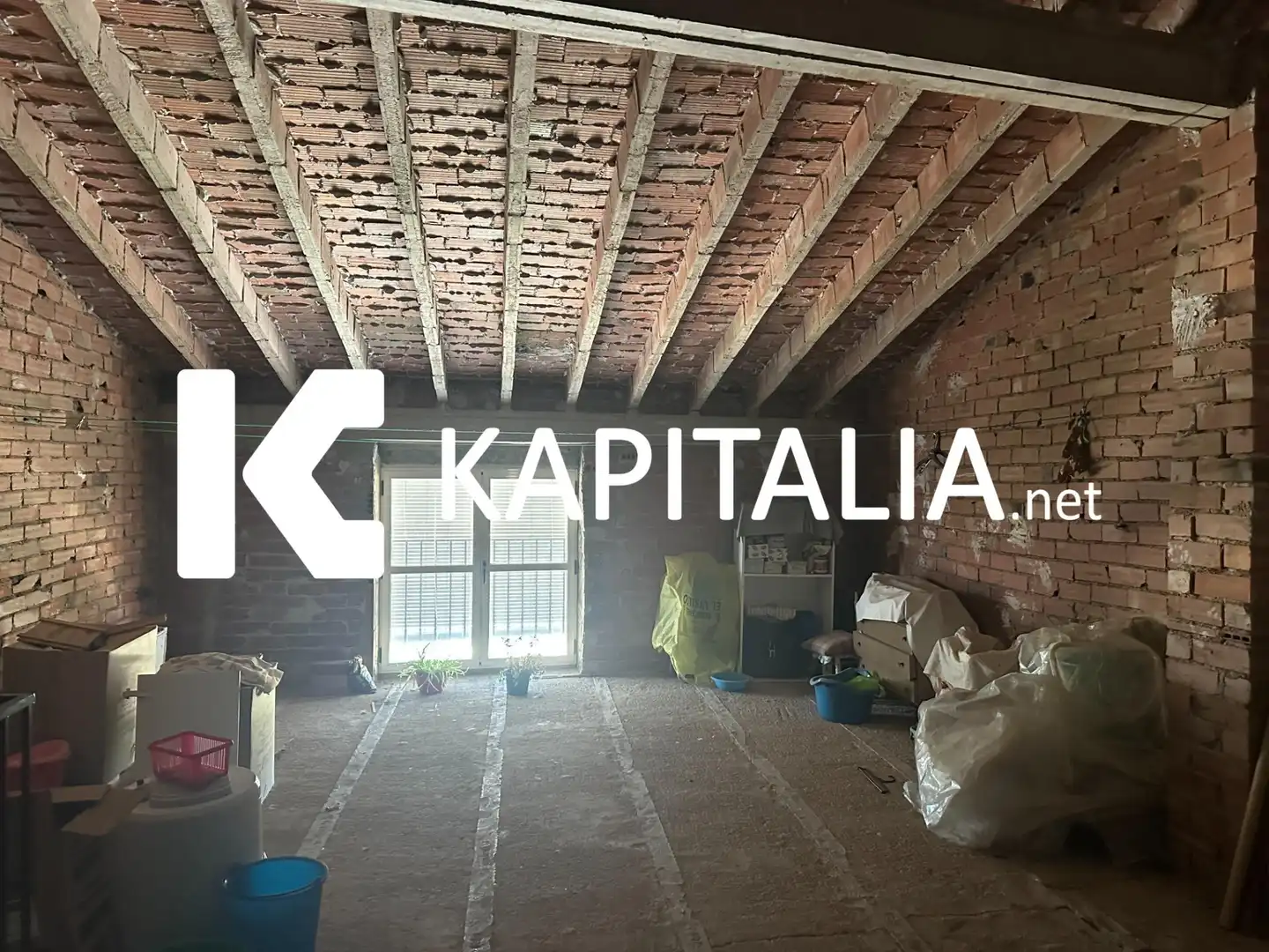 Duplexes for sale in Otos