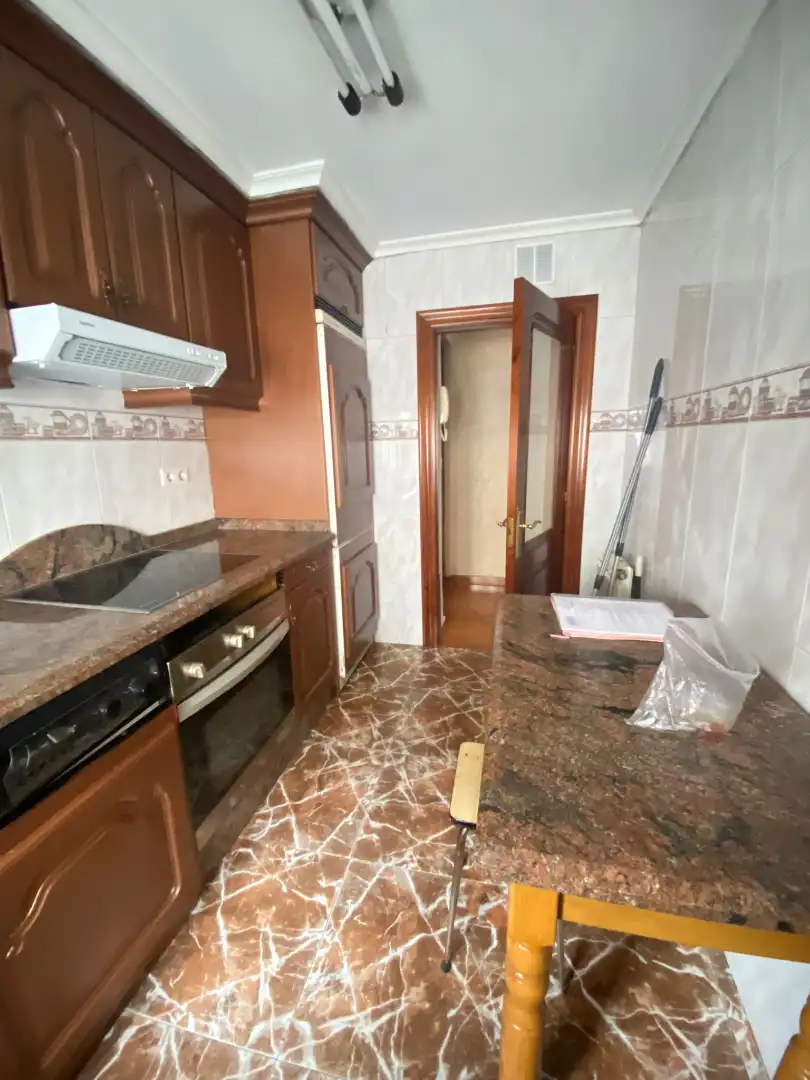 Cocina de Piso en venta en Langreo con Calefacción, Trastero y Amueblado