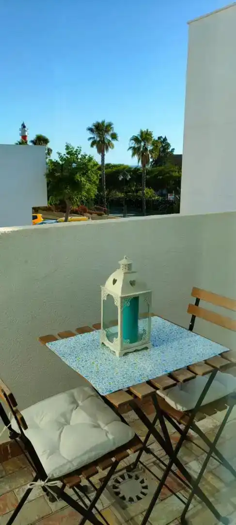 Terrasse von Maisonette zur Miete in El Rompido mit Schwimmbad und Balkon