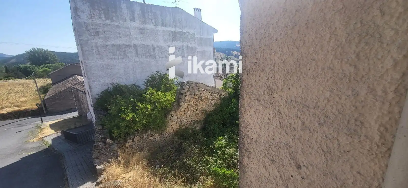 Buildings for sale in Peguerinos