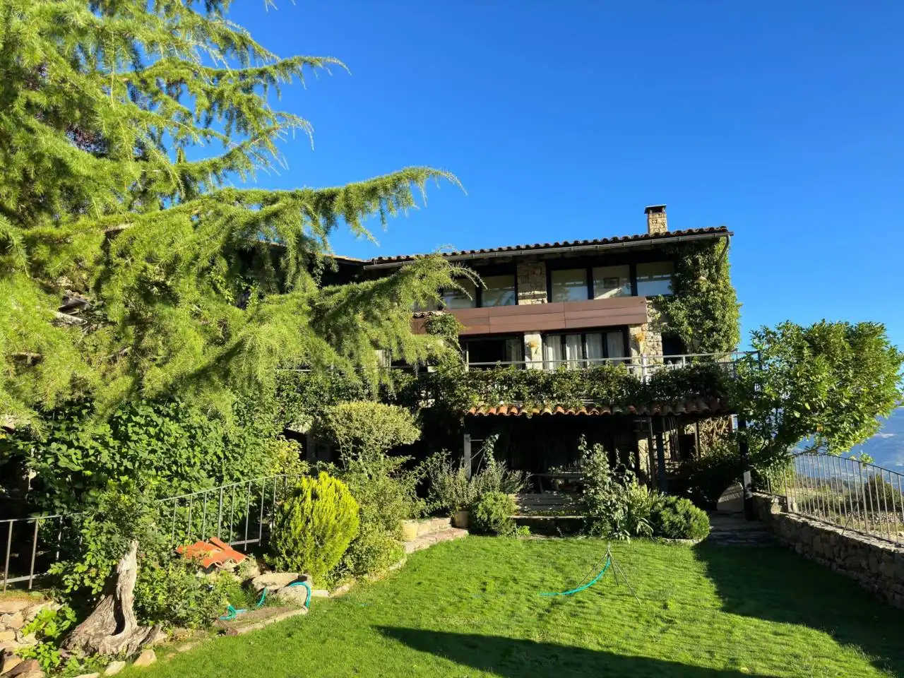 Garden of Houses for sale in Montellà i Martinet  with Heating, Private garden and Parquet flooring
