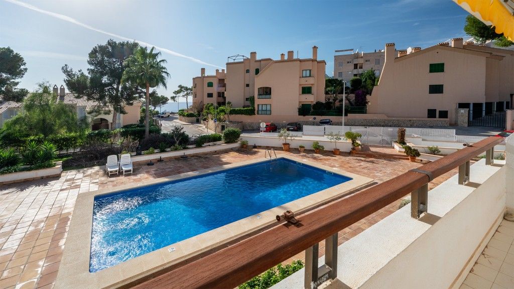 Piscina de Apartament en venda en Andratx amb Terrassa, Traster i Piscina comunitària