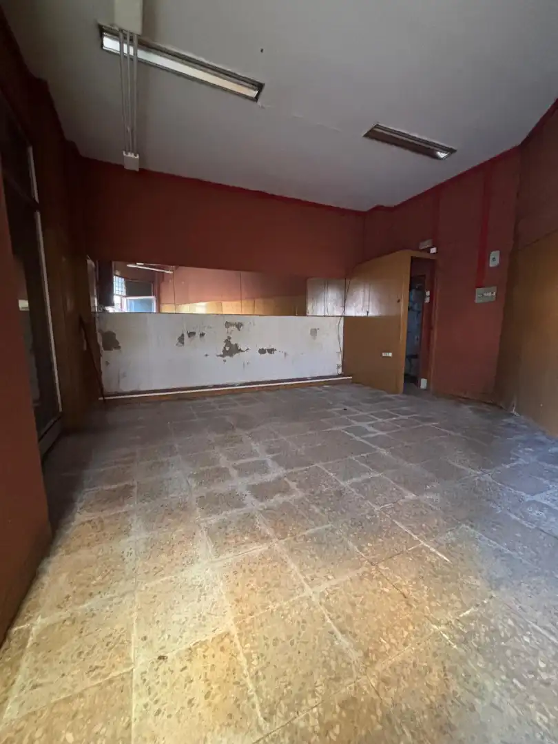 Business premises for sale in Avenida de Pando