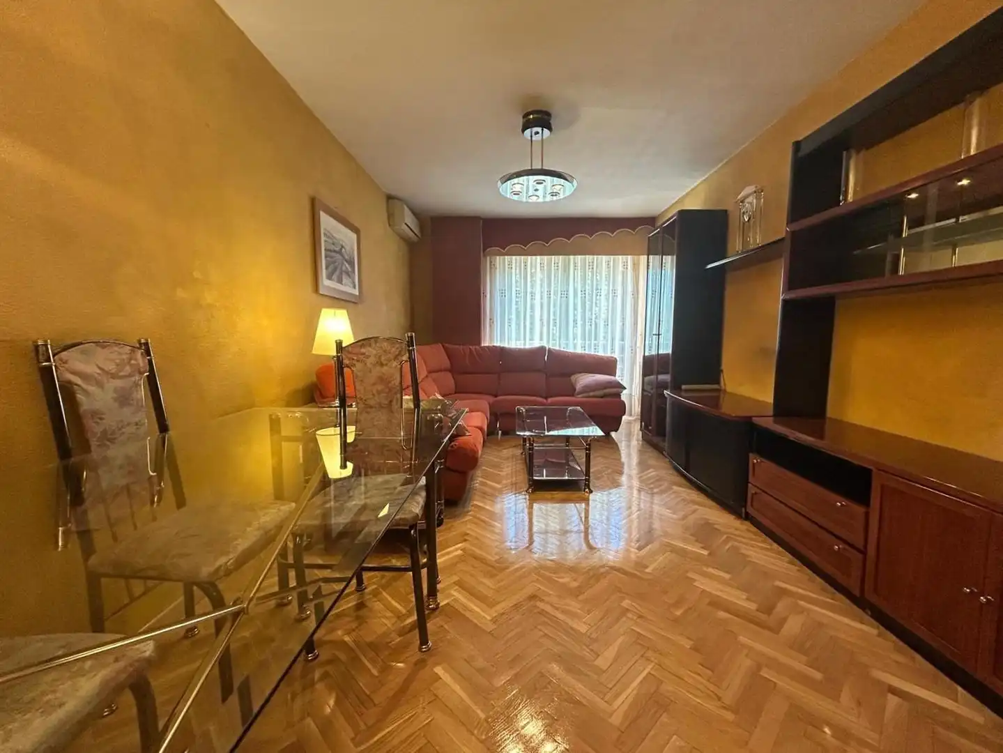 Flat for sale in Avenida FELICIDAD, Los Rosales