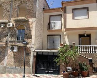 Vista exterior de Casa o xalet en venda en Villanueva Mesía amb Terrassa