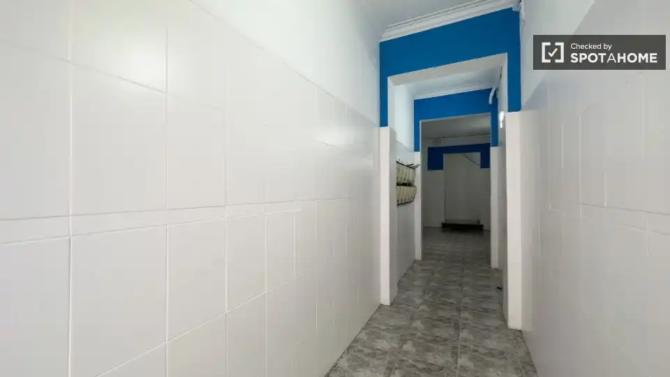 Flat for rent in L'Hospitalet de Llobregat  with Air Conditioner, Heating and Furnished
