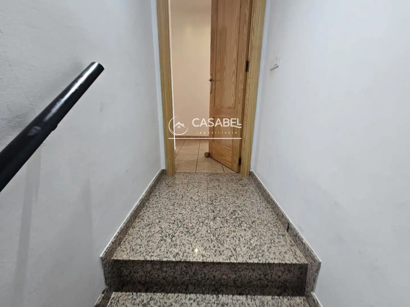 Duplexes for sale in La Carlota  with Terrace