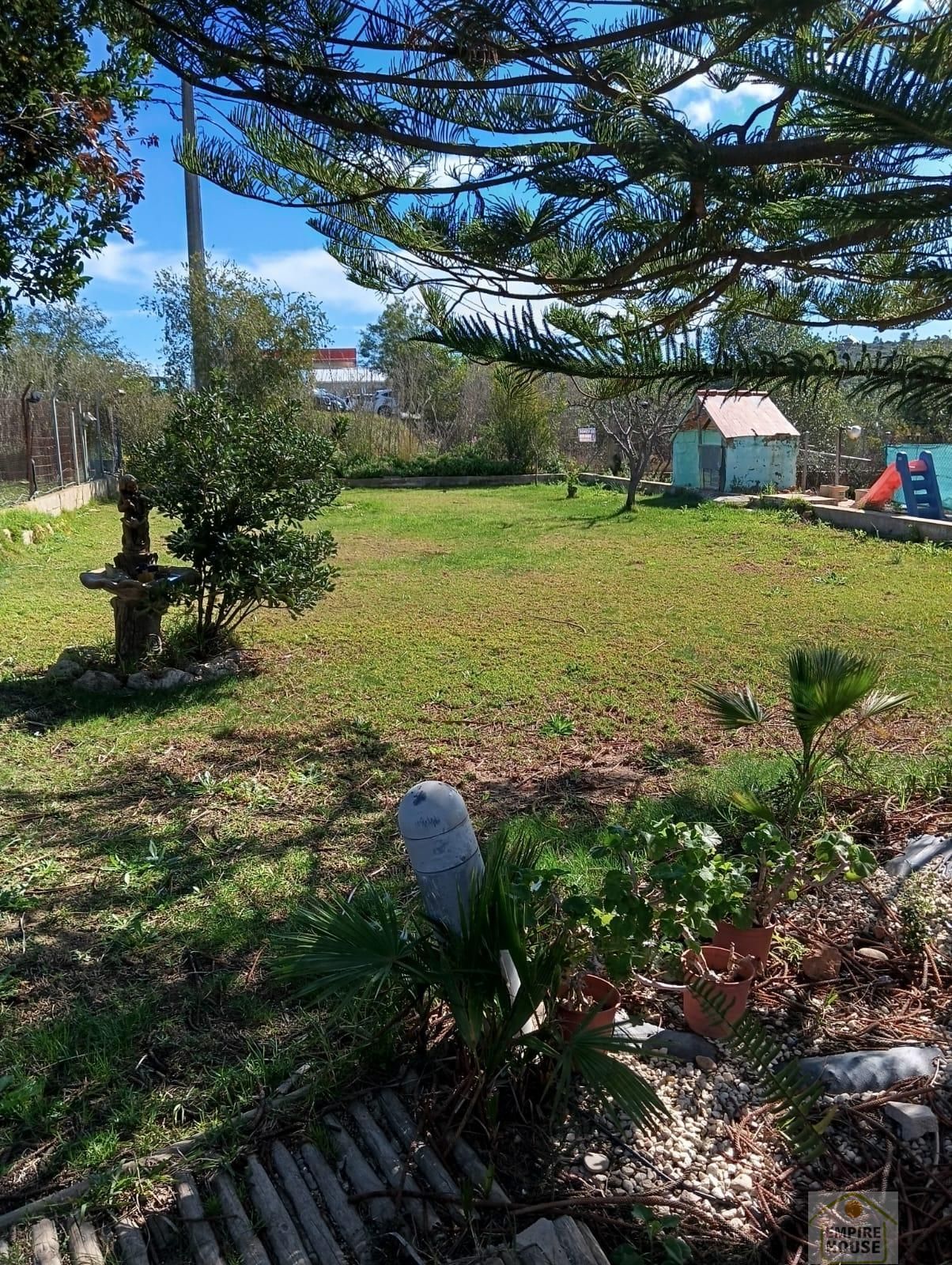 House or chalet for sale in Alfarp  with Storage room and Swimming Pool