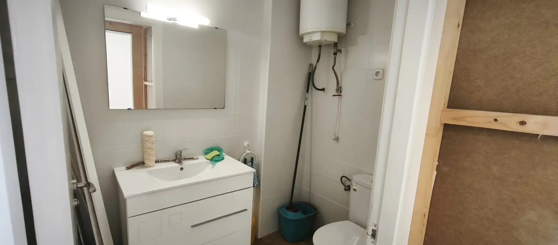 Bathroom of Commercial properties for rent in Santa Eulalia  with Air Conditioner and Heating