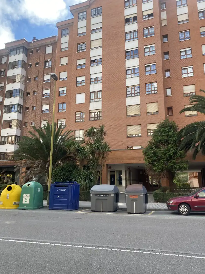 Locale commerciale in vendita a Calle Fernando Morán 7, imagen 3