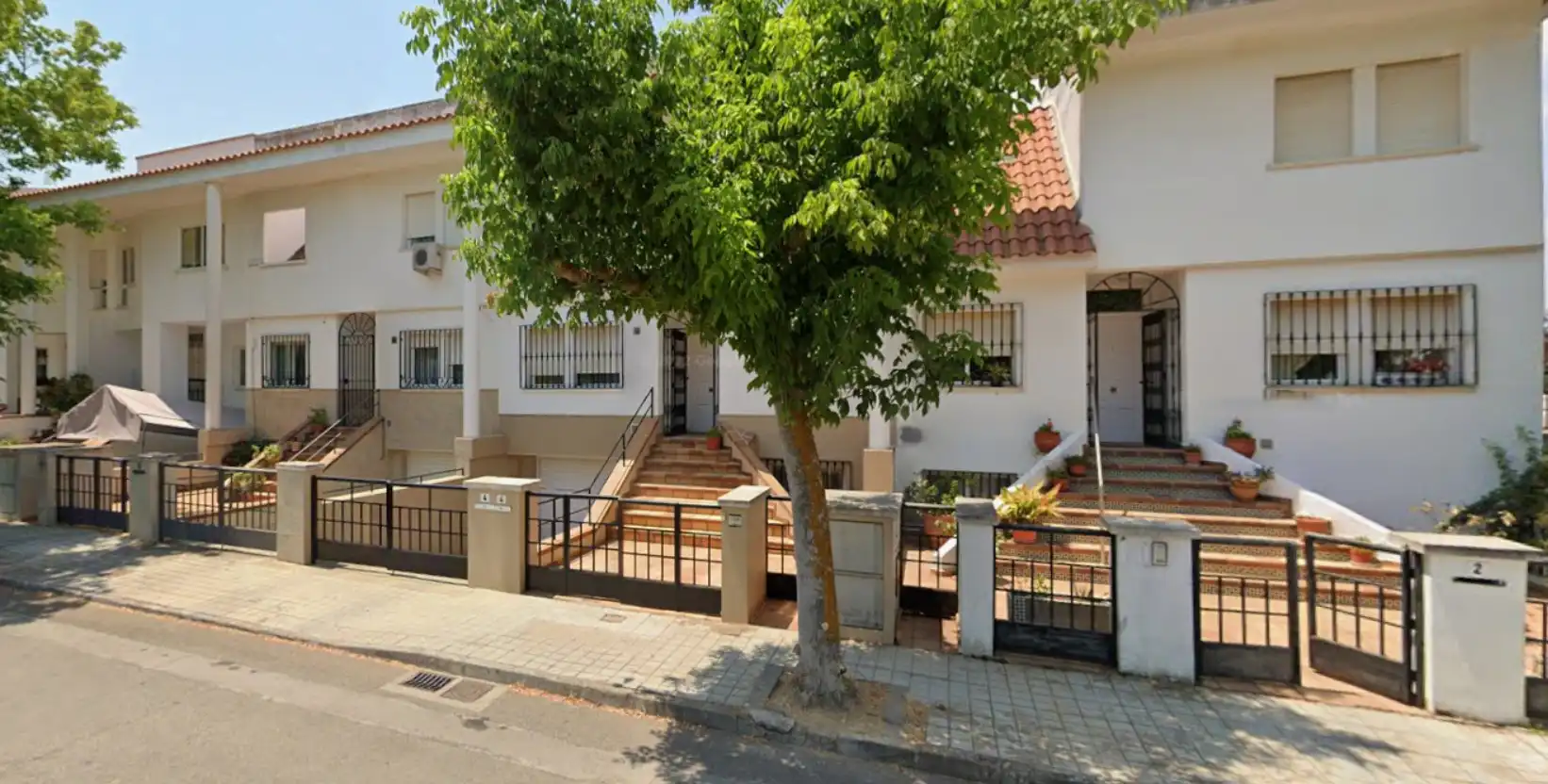 Vista exterior de Casa adosada en venta en Ciudad Real con Aire acondicionado, Calefacción y Trastero