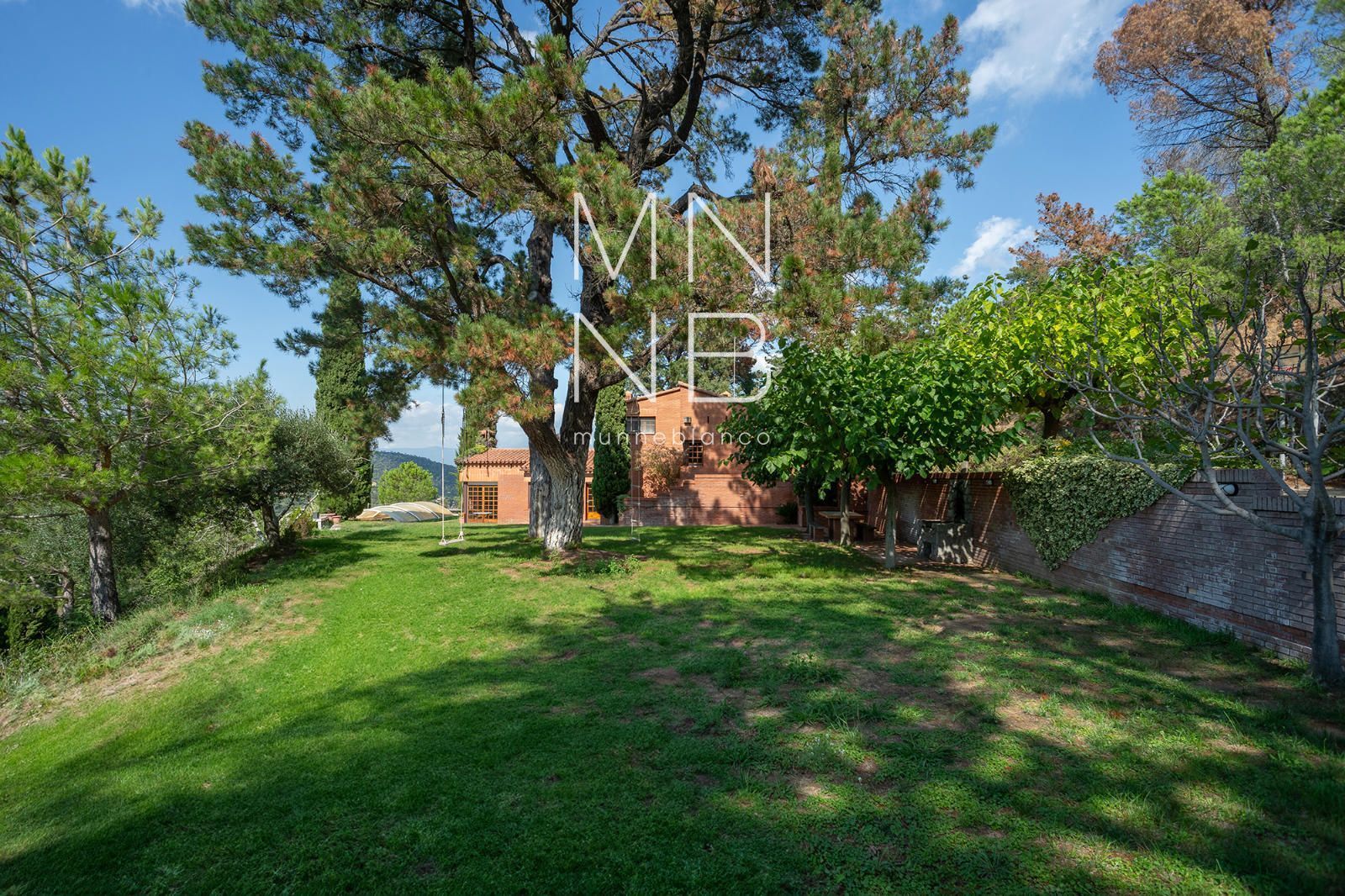 House or chalet to rent in N/A, Òrrius