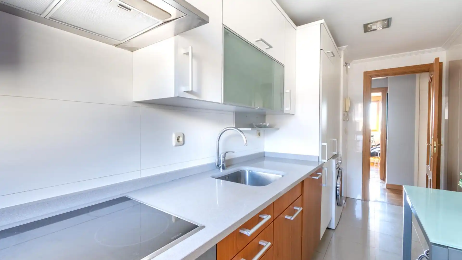 Cocina de Piso en venta en  Pamplona / Iruña con Calefacción, Parquet y Trastero