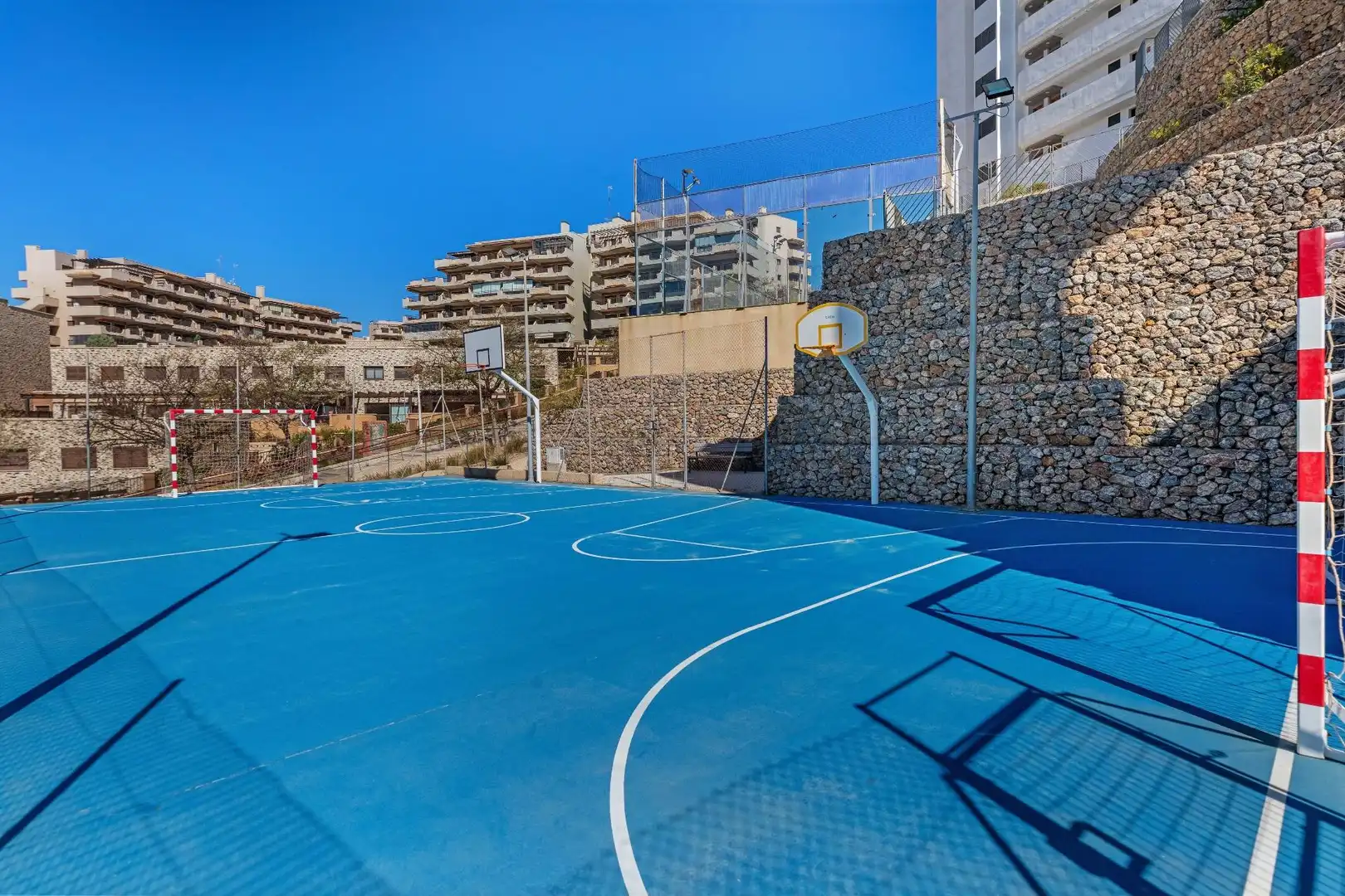 Vista exterior de Apartament en venda en Elche / Elx amb Aire condicionat, Calefacció i Jardí privat