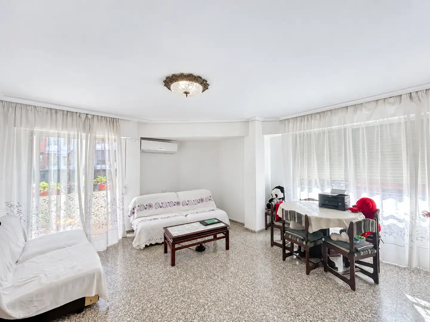 Flat with terrace for sale in Carrer Santa Caterina, imagen 2