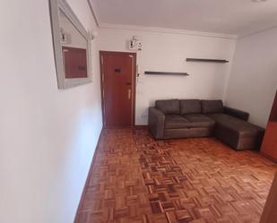 Sala d'estar de Pis en venda en  Madrid Capital amb Aire condicionat