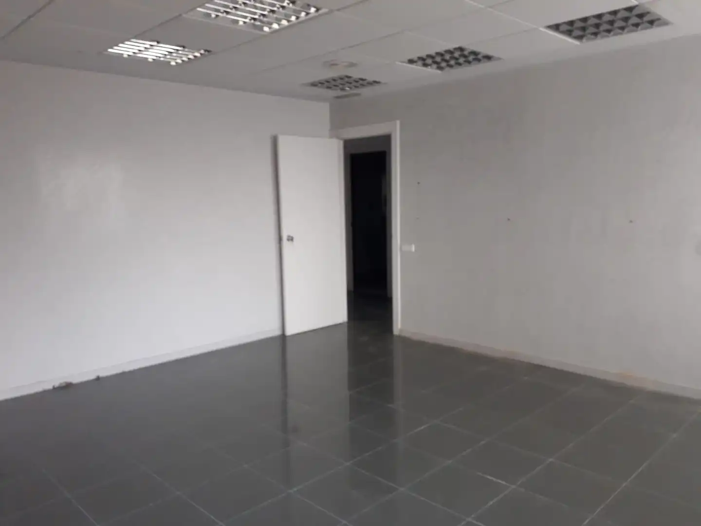 Local en venda en L'Hospitalet de Llobregat