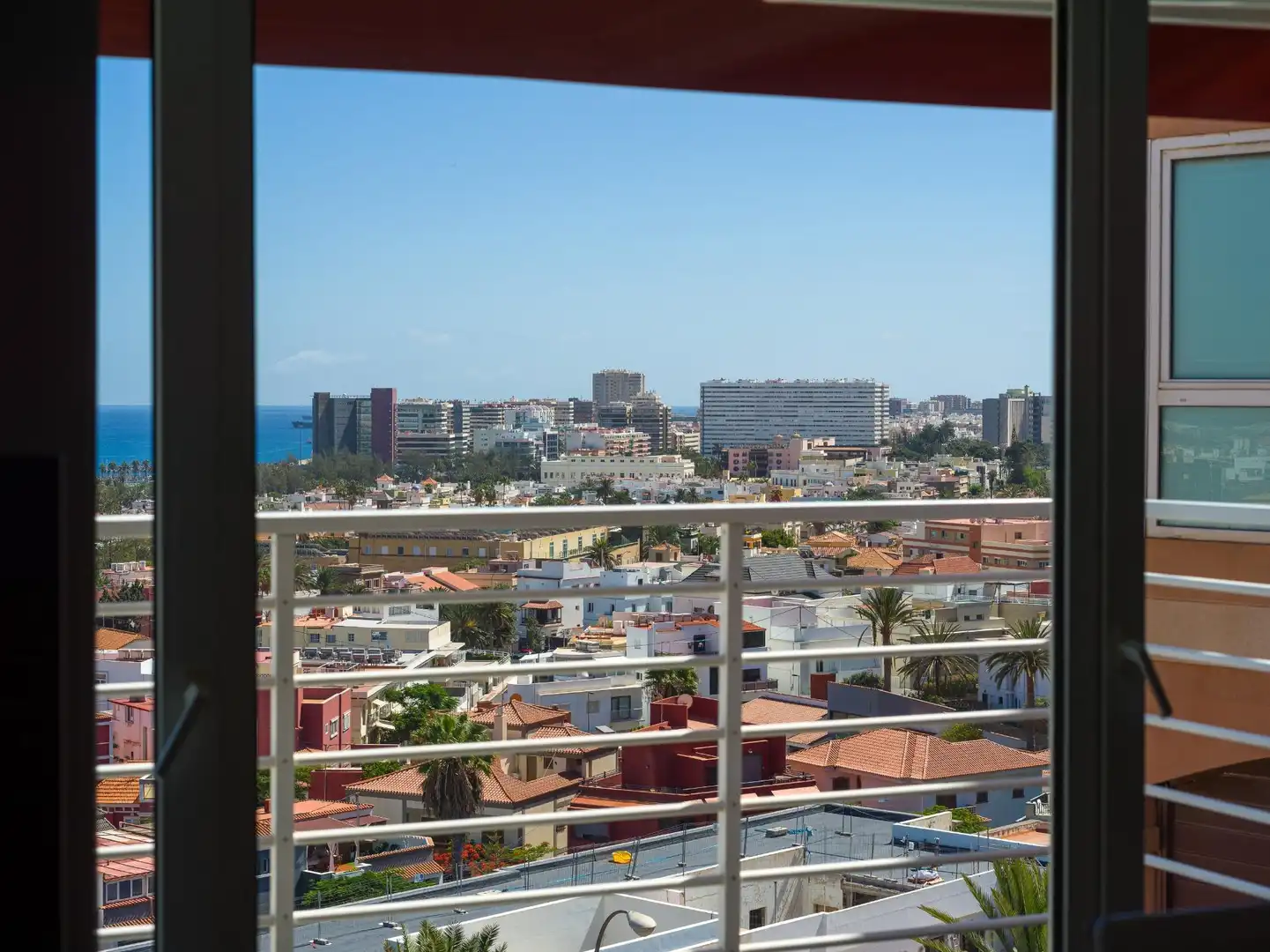 Vista exterior de Casa adosada en venda en Las Palmas de Gran Canaria amb Jardí privat, Terrassa i Traster