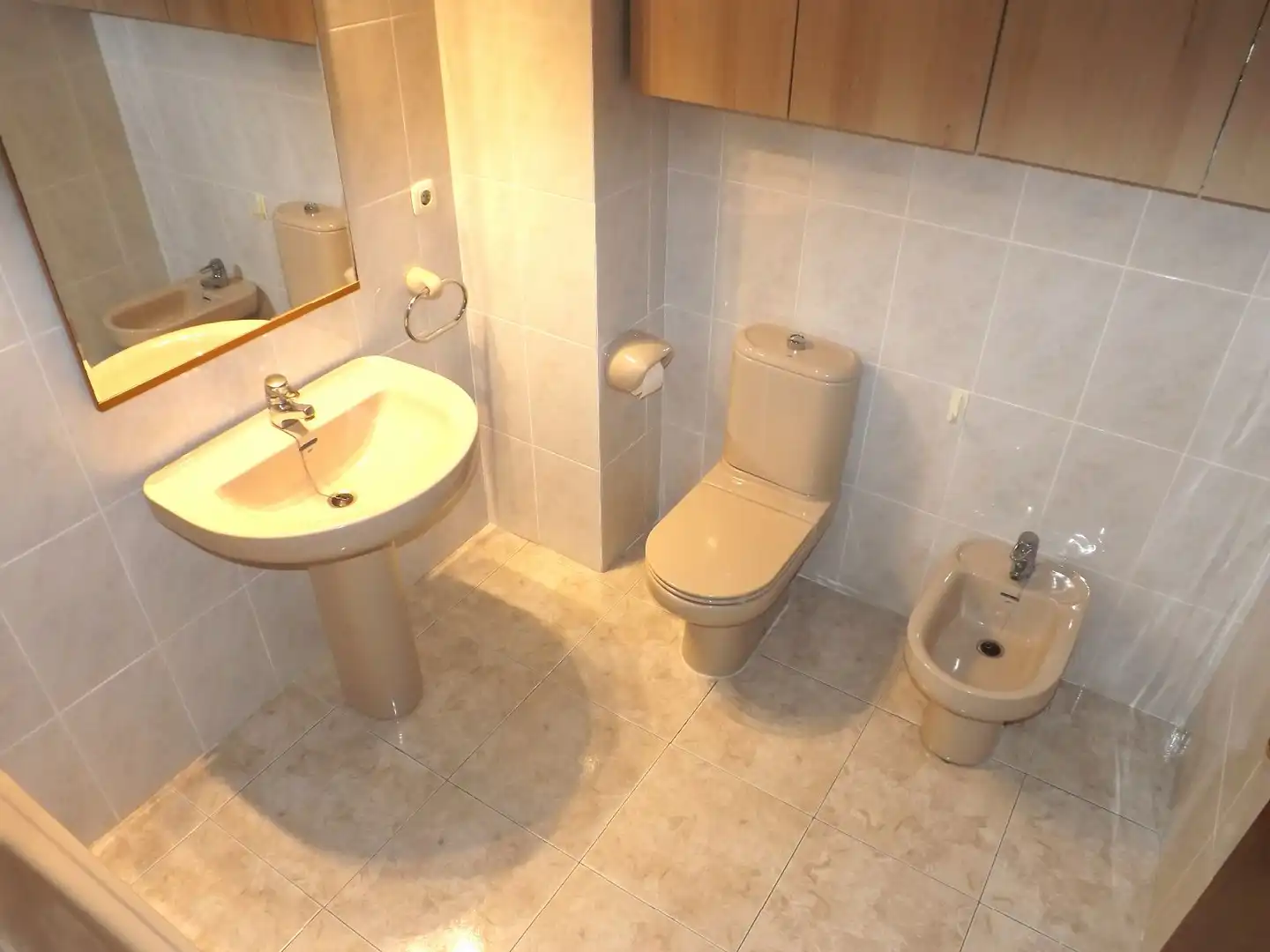 Baño de Ático en venta en Calafell con Terraza, Piscina y Horno