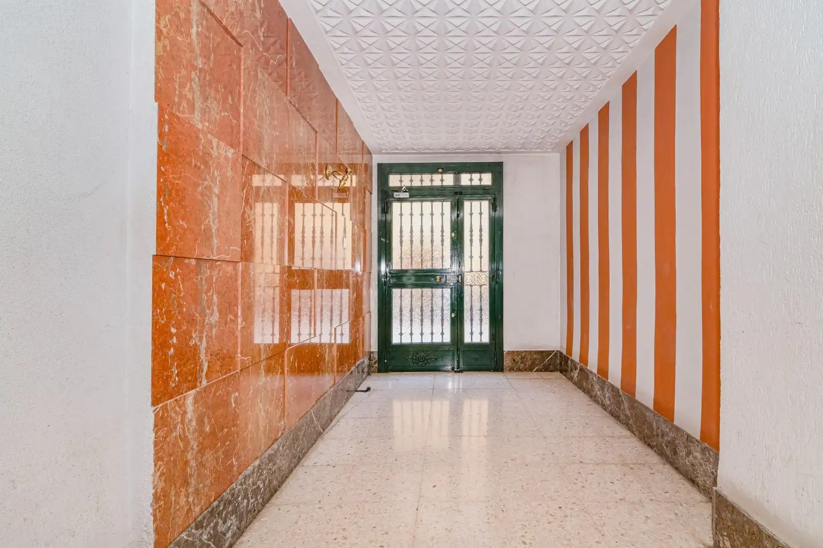 Flat for sale in Granada  with Air Conditioner, Heating and Terrace