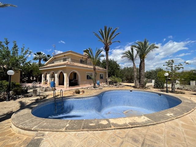 Swimming pool of House or chalet for sale in San Vicente del Raspeig / Sant Vicent del Raspeig  with Air Conditioner, Heating and Private garden