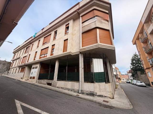 Local comercial en Venta en RU FERNANDEZ FLOREZ, 2 en Santa Uxía de Ribeira