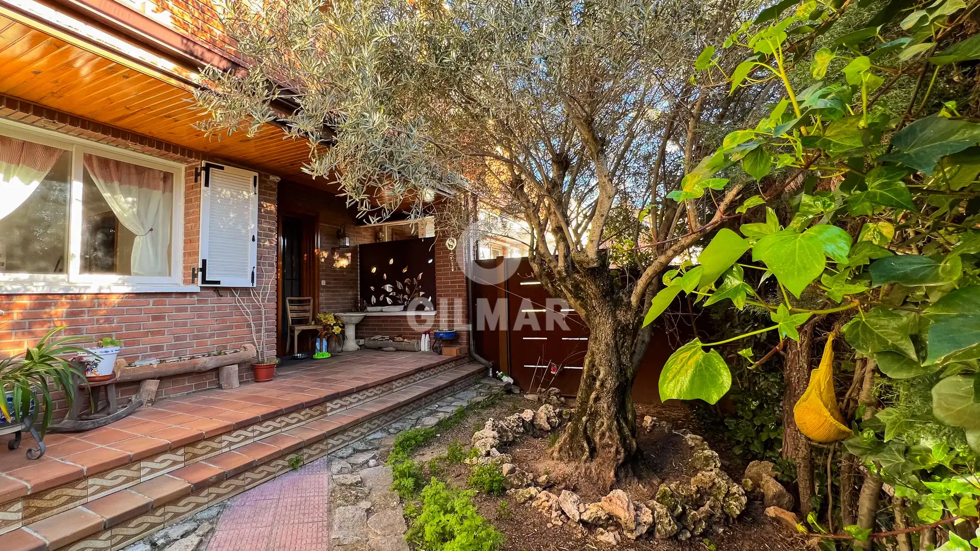 Jardín de Casa adosada en venta en Collado Mediano con Calefacción, Jardín privado y Piscina