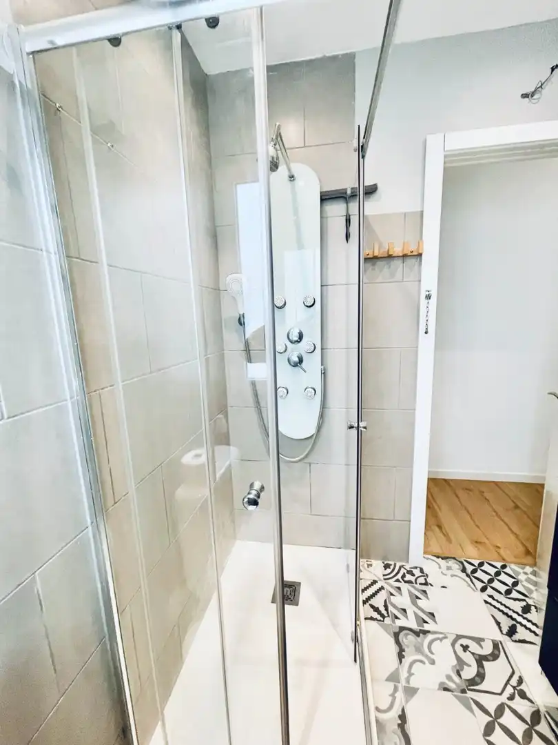 Baño de Piso de alquiler en Valencia con Aire acondicionado, Calefacción y Parquet