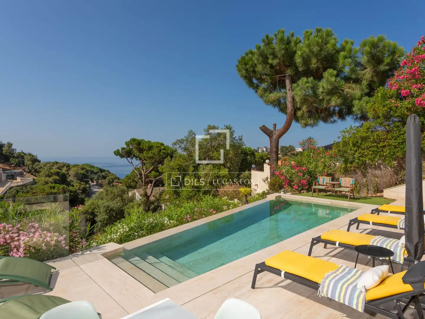 Villa avec terrasse à vendre à Santa María de Llorell