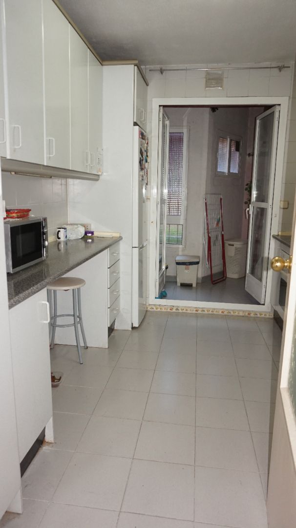 Flat for sale in Calle de la Violetera, Palomeras Bajas, Puente de Vallecas,  Madrid Capital