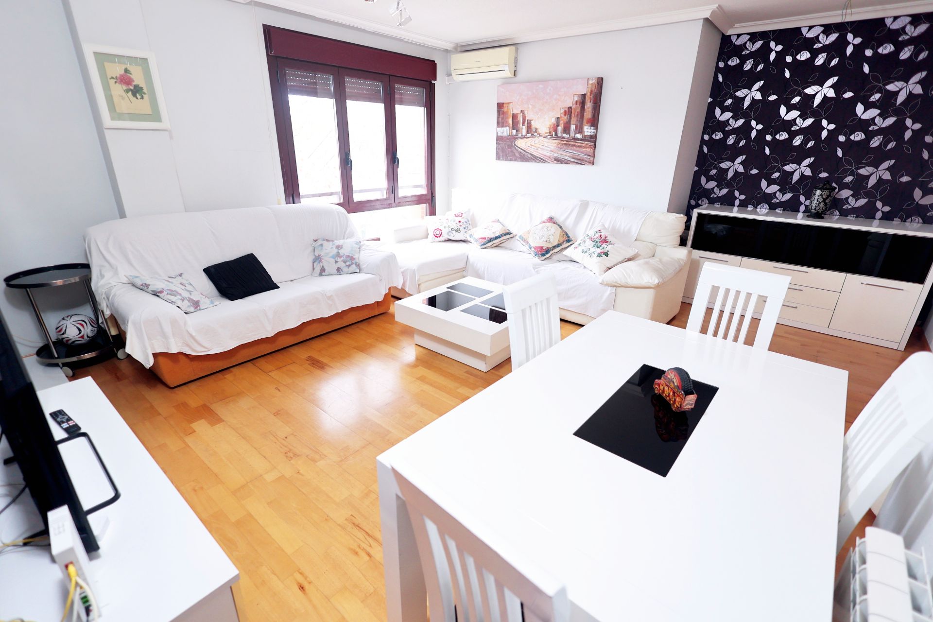 Sala d'estar de Pis en venda en Mejorada del Campo amb Aire condicionat, Calefacció i Traster