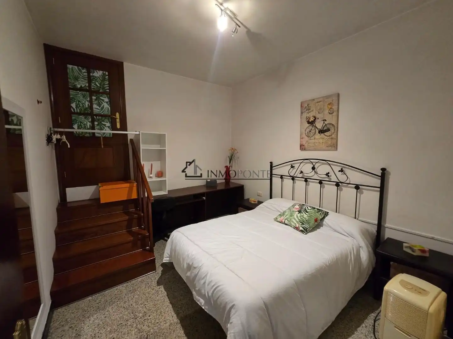 Casa o xalet en venda en Bueu amb Calefacció, Traster i Moblat