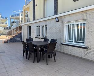 Terrassa de Planta baixa de lloguer en Oliva amb Jardí privat, Terrassa i Piscina comunitària