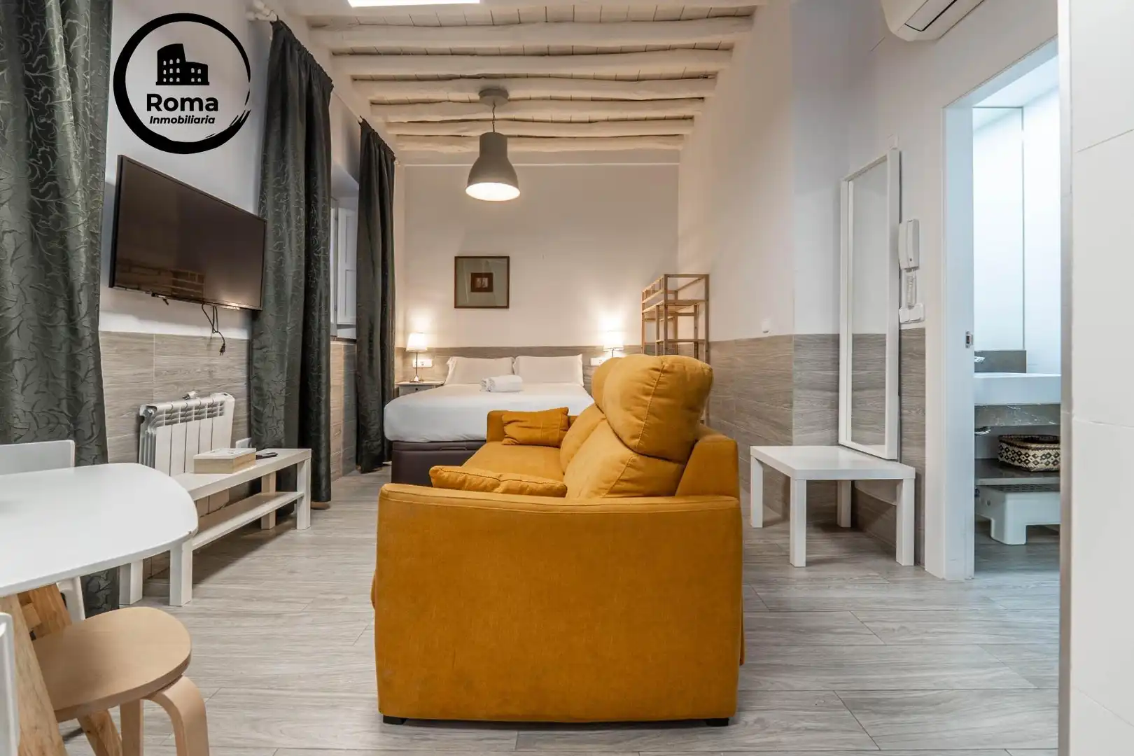 Living room of Houses for sale in Granada  with Air Conditioner, Heating and Furnished