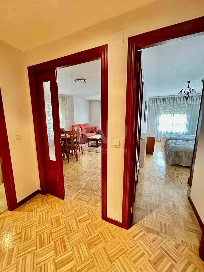 Sala de estar de Piso en venta en La Bañeza  con Calefacción