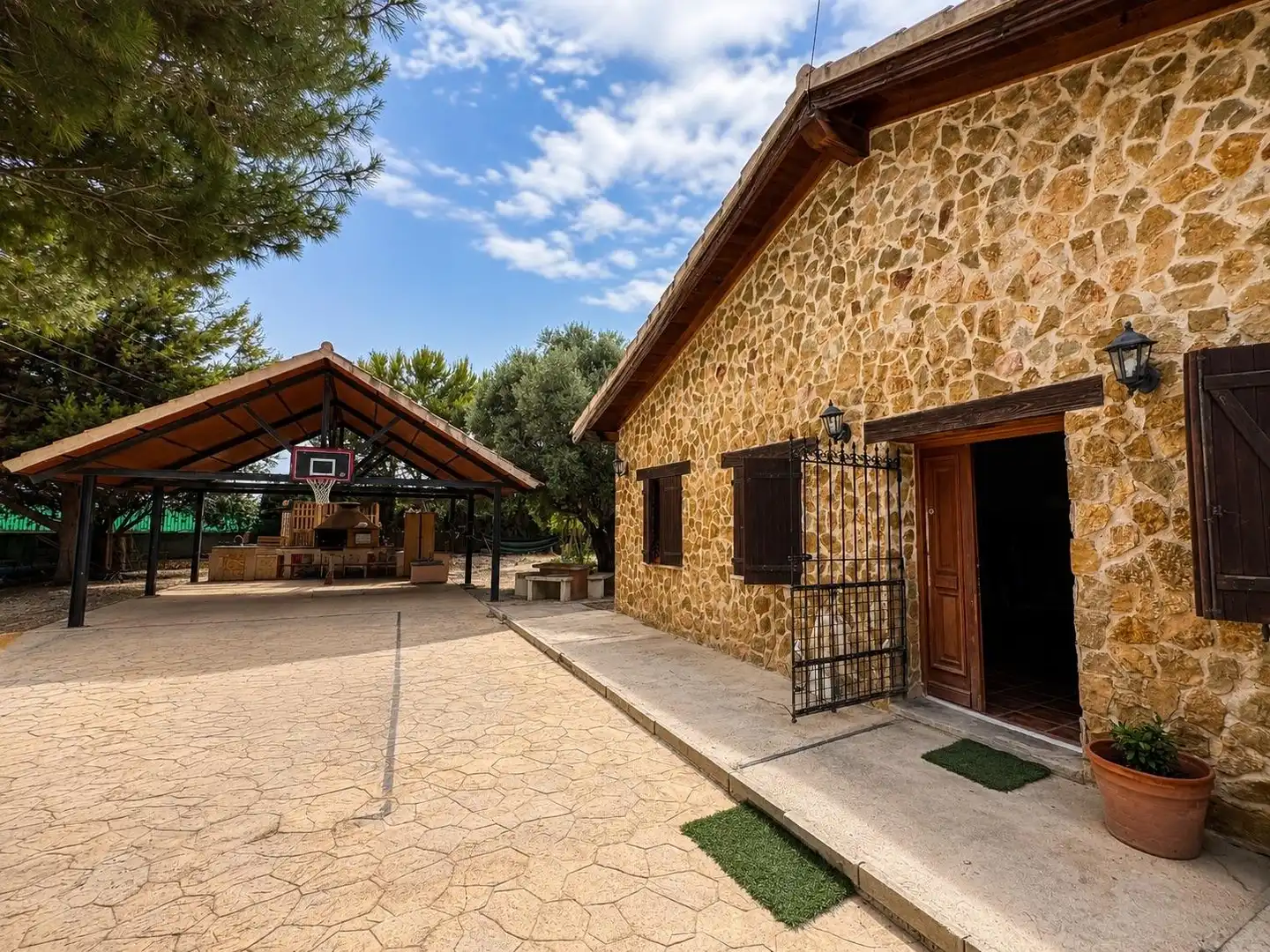 Villa zum Verkauf in Carretera MATANZA DE LA, imagen 2