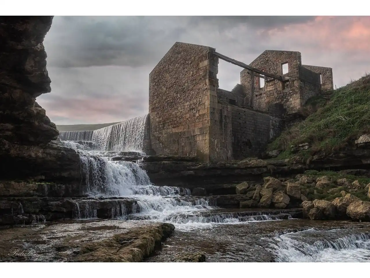 Vista exterior de Piso en venta en Comillas (Cantabria) con Calefacción, Jardín privado y Terraza