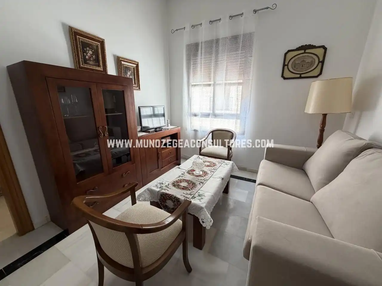 Sala de estar de Apartamento de alquiler en Lucena con Aire acondicionado y Trastero