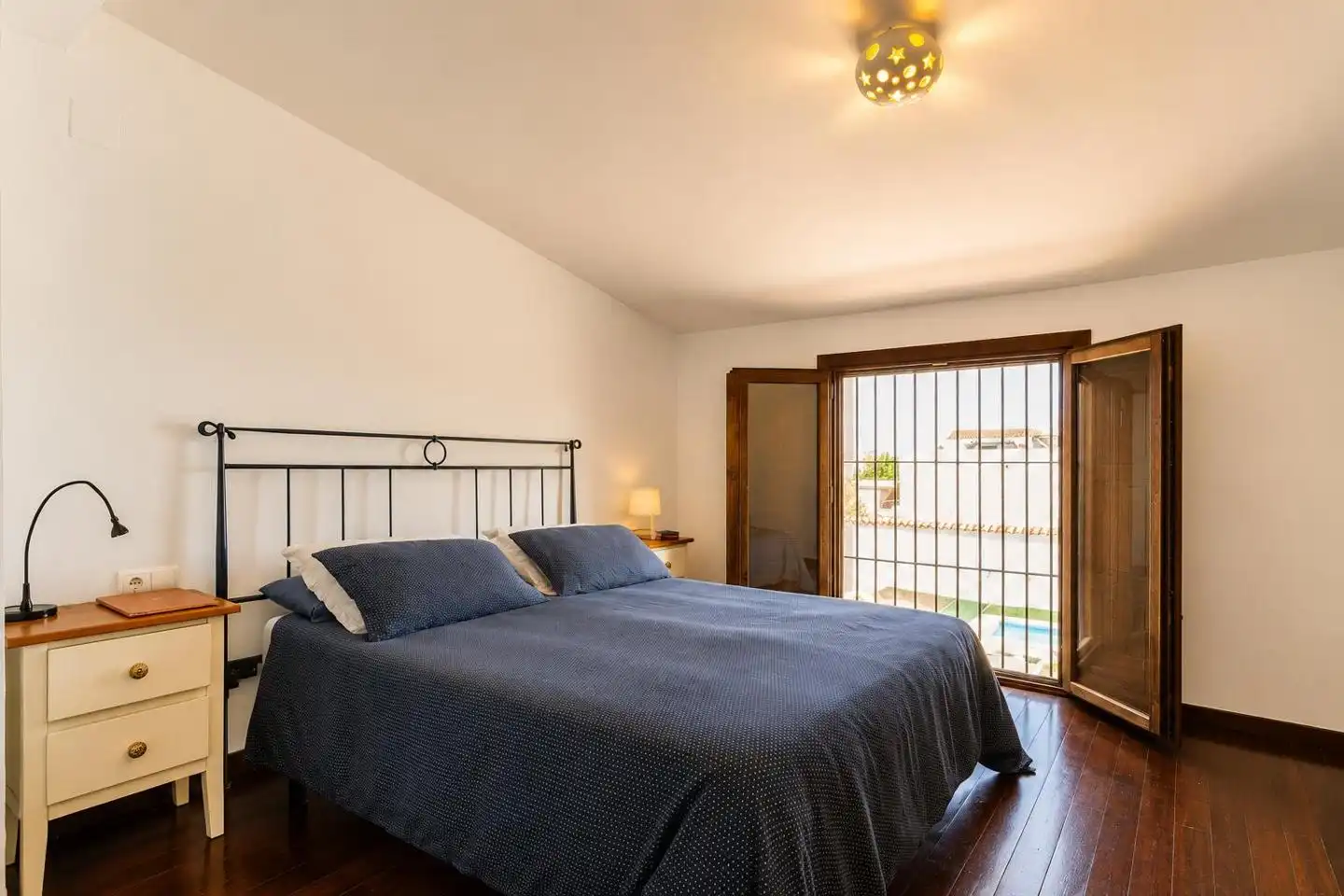 Habitación de Casa o chalet en venta en Santa Pola con Calefacción, Jardín privado y Parquet
