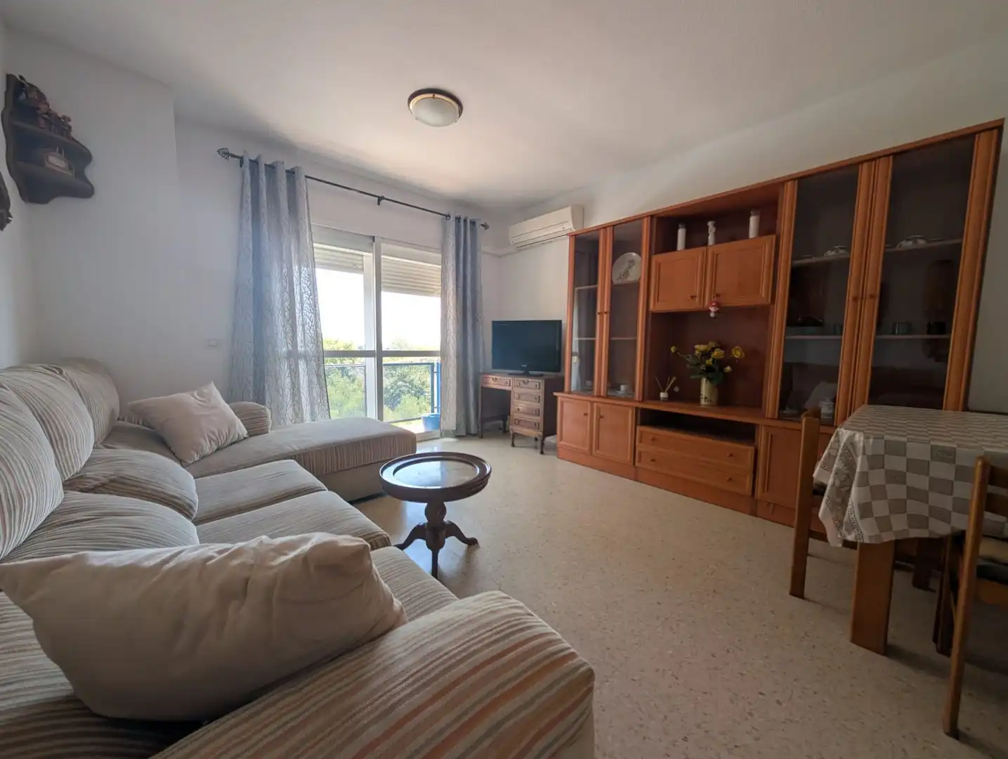 Sala de estar de Piso en venta en Huelva con Aire acondicionado y Terraza