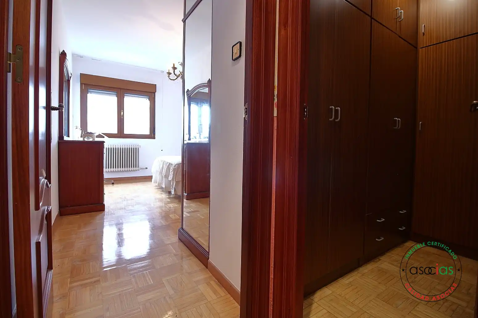 Habitación de Piso en venta en Gijón  con Calefacción y Parquet