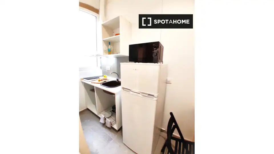Room in Barrio de Benicalap