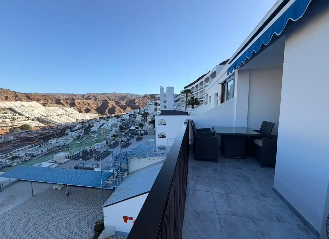 Terrasse von Wohnungen zum Verkauf in Mogán mit Klimaanlage, Terrasse und Möbliert