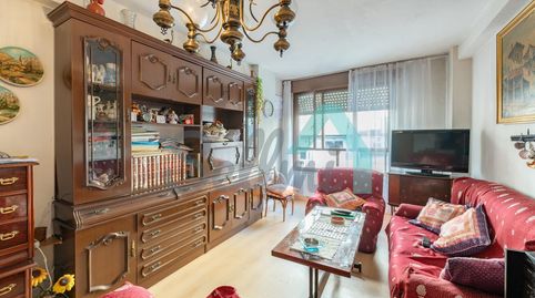 Foto 3 de Piso en venta en Ramon y Cajal, La Villa - Bazuelo, Mieres (Asturias)