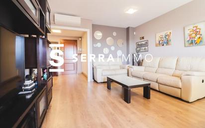 Living room of Flat for sale in Vilafranca del Penedès  with Air Conditioner and Balcony