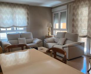 Living room of Flat to rent in Castellón de la Plana / Castelló de la Plana  with Furnished, Oven and Washing machine